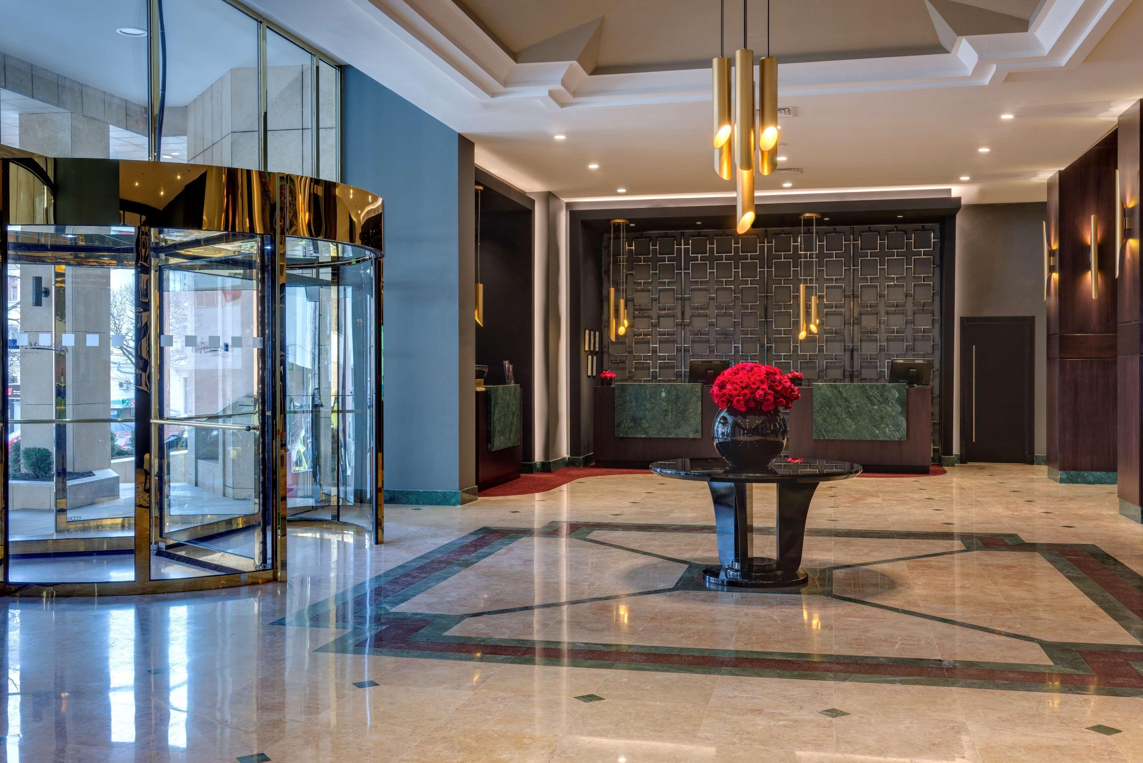 צ'יסינאו Radisson Blu Leogrand Hotel מראה חיצוני תמונה